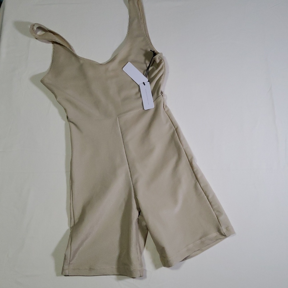 WEWOREWHAT SCOOP BODY SUIT Size XS - Picture 7 of 7